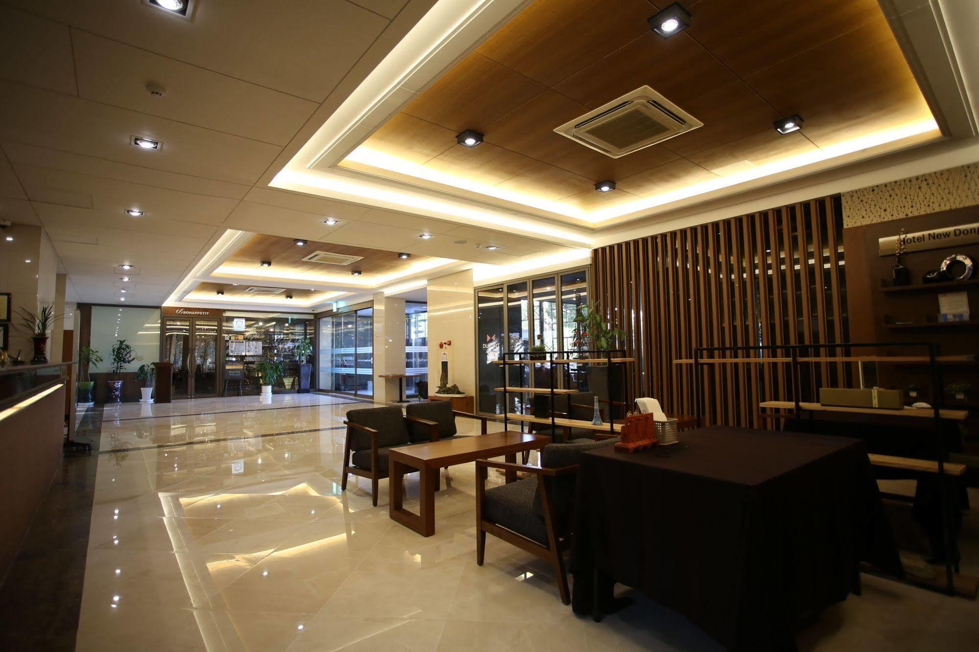 New Donghae Tourist Hotel Bagian luar foto