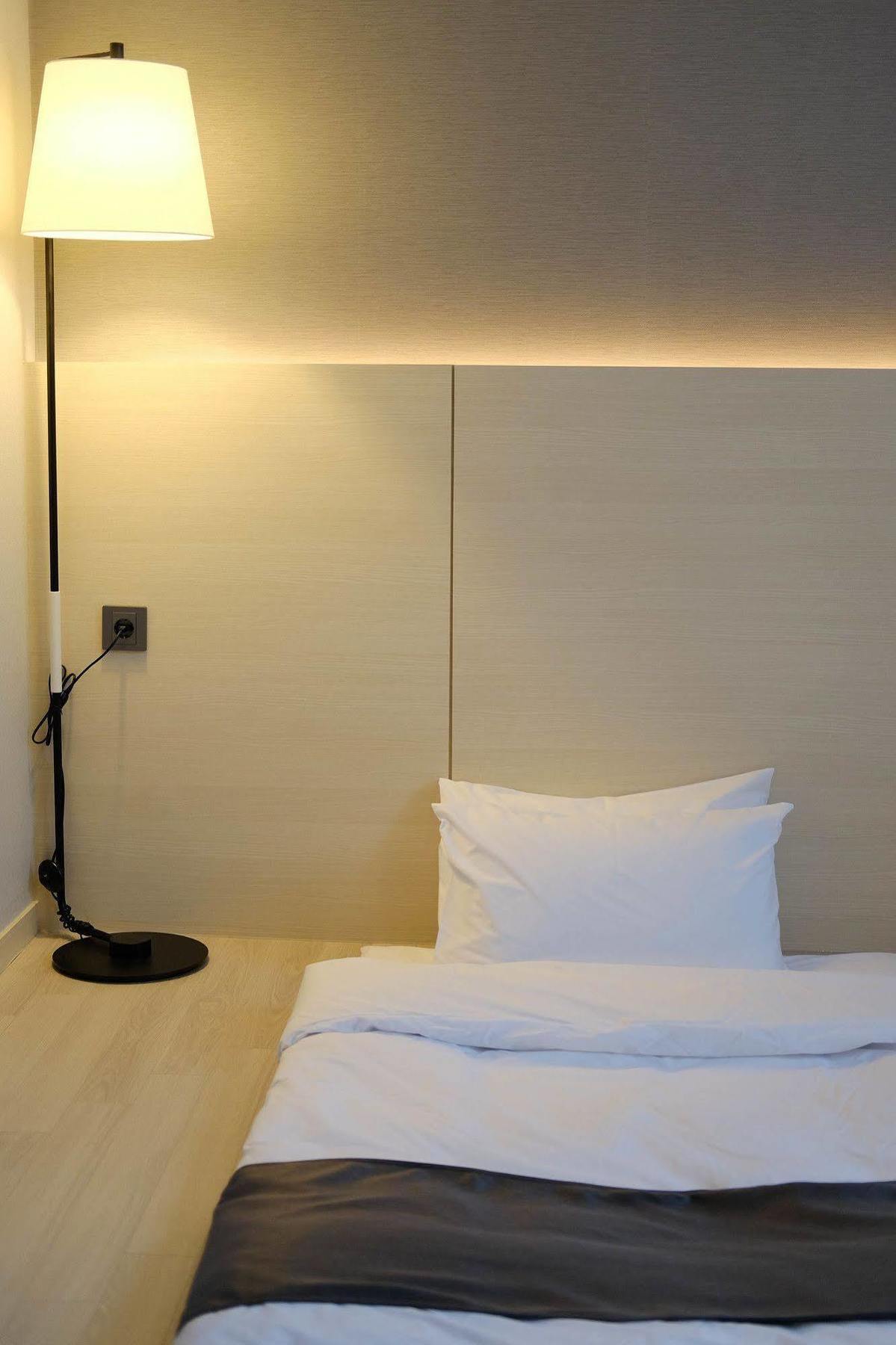 New Donghae Tourist Hotel Bagian luar foto